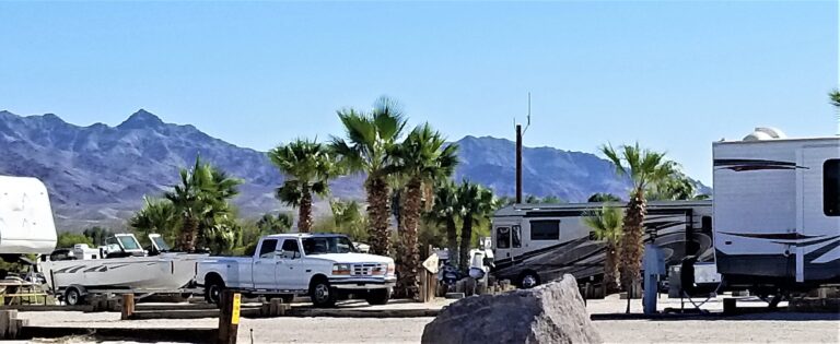 The New RVer’s Guide to RV Campgrounds: Choosing the Right Place to Park Your Home on Wheels